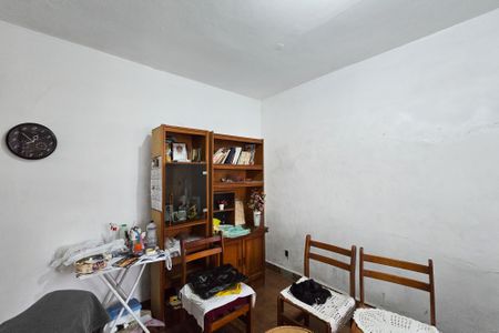 Casa à venda com 280m², 4 quartos e 10 vagasSala