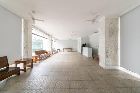 Apartamento para alugar com 98m², 2 quartos e 1 vaga Apartamento para alugar com 98m², 2 quartos e 1 vagaÁrea comum - Salão de festas