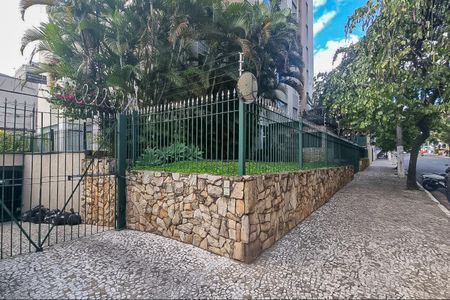 Apartamento para alugar com 98m², 2 quartos e 1 vaga Apartamento para alugar com 98m², 2 quartos e 1 vagaFachada