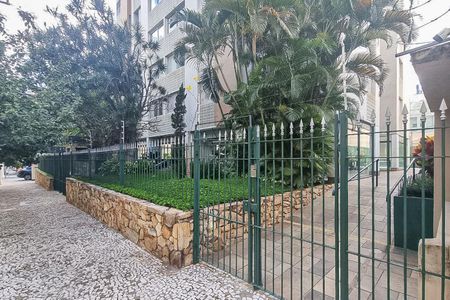 Apartamento para alugar com 98m², 2 quartos e 1 vaga Apartamento para alugar com 98m², 2 quartos e 1 vagaFachada