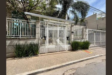 Apartamento para alugar com 138m², 3 quartos e 3 vagasFachada