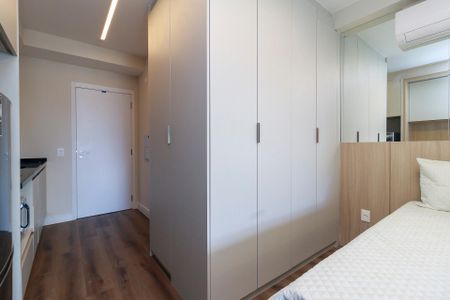 Studio para alugar com 30m², 0 quarto e 1 vaga Studio para alugar com 30m², 0 quarto e 1 vagaStudio