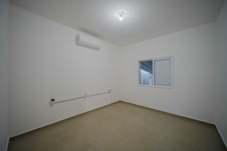 Casa à venda com 166m², 3 quartos e 2 vagas