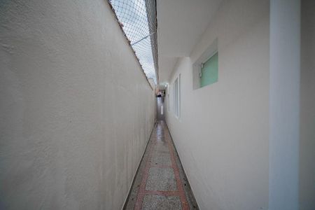 Casa à venda com 166m², 3 quartos e 2 vagas Casa à venda com 166m², 3 quartos e 2 vagascorredor