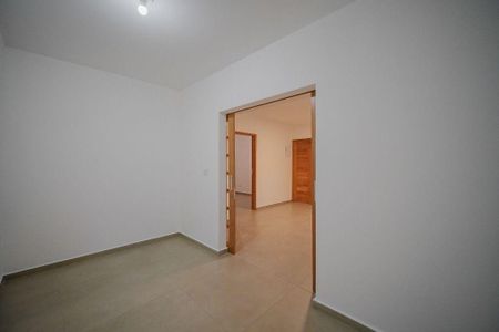 Casa à venda com 166m², 3 quartos e 2 vagas Casa à venda com 166m², 3 quartos e 2 vagasSala