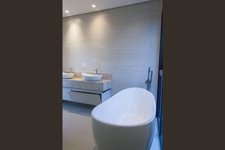 Casa de condomínio à venda com 410m², 4 quartos e 6 vagasBanheiro suite master