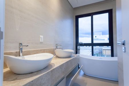 Casa de condomínio à venda com 410m², 4 quartos e 6 vagasBanheiro suite master