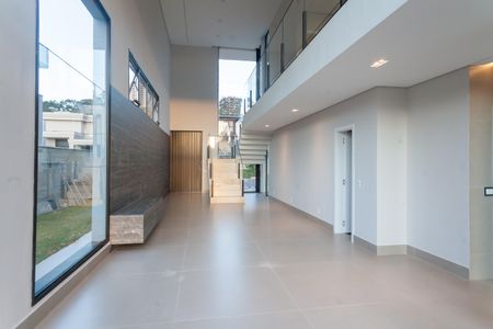 Casa de condomínio à venda com 410m², 4 quartos e 6 vagassala 