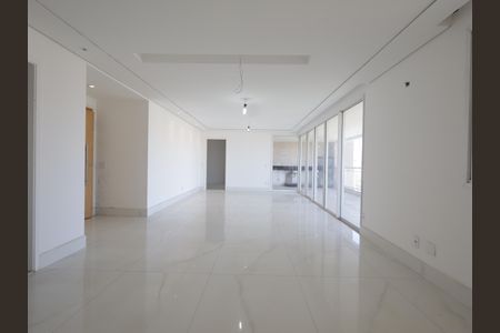 Apartamento para alugar com 121m², 3 quartos e 3 vagasSala