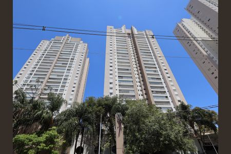 Apartamento para alugar com 121m², 3 quartos e 3 vagasFachada
