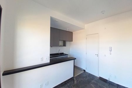 Sala de apartamento para alugar com 1 quarto, 34m² em Parque Industrial, Campinas
