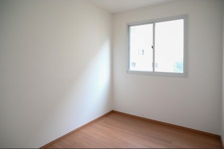 Quarto 1 de apartamento para alugar com 2 quartos, 40m² em Jardim Sao Saverio, São Paulo