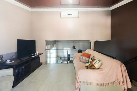 Sala  de casa à venda com 2 quartos, 180m² em Penha de França, São Paulo