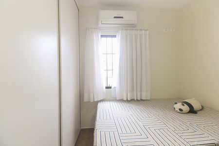 Casa à venda com 180m², 2 quartos e 2 vagasSuíte 2