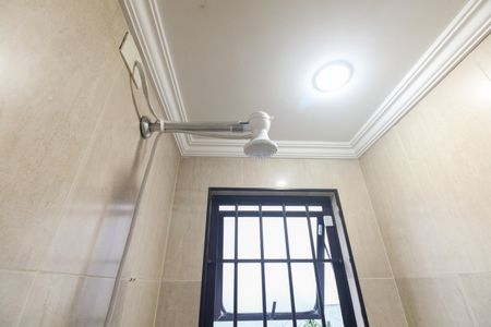 Casa à venda com 180m², 2 quartos e 2 vagasBanheiro Social 