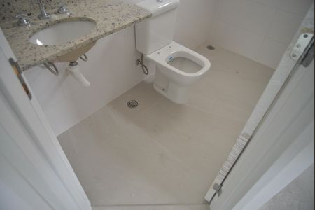 Apartamento à venda com 55m², 2 quartos e 2 vagasBanheiro da Suíte