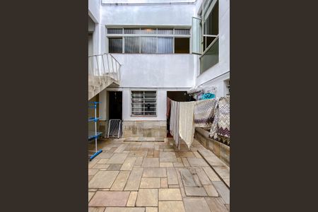 Casa à venda com 390m², 3 quartos e 4 vagas Casa à venda com 390m², 3 quartos e 4 vagasÁrea externa