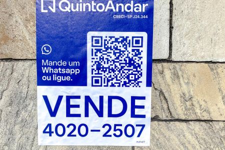 Casa à venda com 390m², 3 quartos e 4 vagas Casa à venda com 390m², 3 quartos e 4 vagasPlaquinha