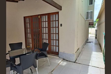 Casa à venda com 2 quartos, 76m² em Itaipu, Niterói