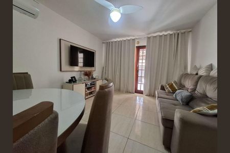 Casa à venda com 2 quartos, 76m² em Itaipu, Niterói