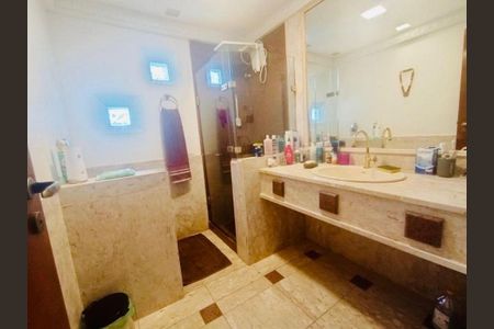 Casa à venda com 4 quartos, 268m² em São Francisco, Niterói