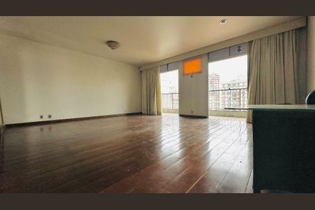 Apartamento à venda com 4 quartos, 190m² em Icaraí, Niterói