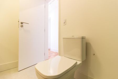 Apartamento à venda com 98m², 2 quartos e 1 vagaBanheiro da Suíte