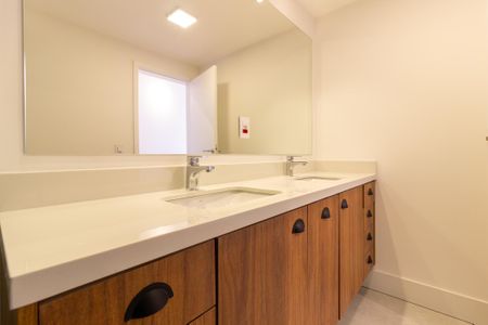 Apartamento à venda com 98m², 2 quartos e 1 vagaBanheiro da Suíte