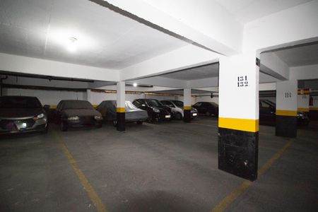 Apartamento à venda com 58m², 2 quartos e 1 vaga Apartamento à venda com 58m², 2 quartos e 1 vagaGaragem