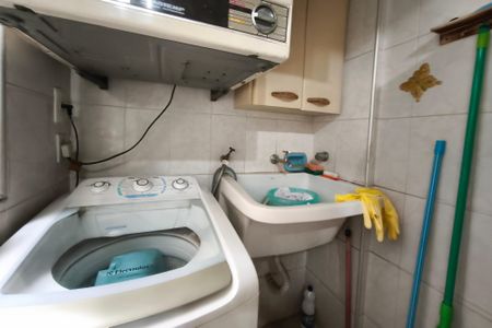 Apartamento à venda com 57m², 2 quartos e 1 vaga Apartamento à venda com 57m², 2 quartos e 1 vagaÁrea de Serviço