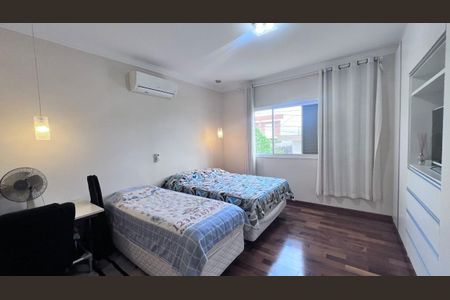 Casa de condomínio à venda com 278m², 4 quartos e 4 vagasFoto 79