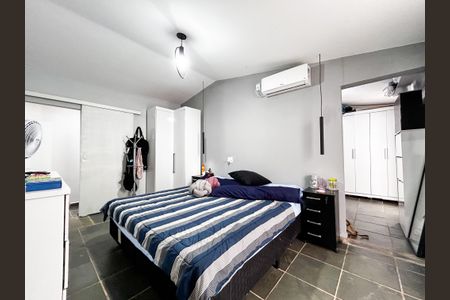 Suíte de casa à venda com 3 quartos, 196m² em Chácara Flora, São Paulo