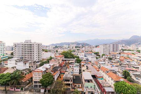 Quarto 1 vista de apartamento para alugar com 2 quartos, 60m² em Méier, Rio de Janeiro