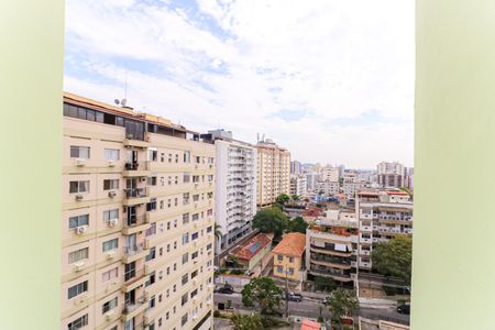 Sala vista de apartamento para alugar com 2 quartos, 60m² em Méier, Rio de Janeiro