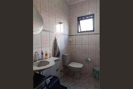 Casa à venda com 145m², 3 quartos e 7 vagas