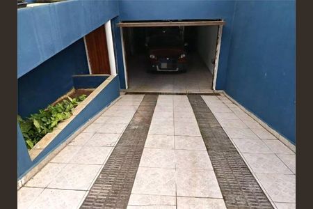 Casa à venda com 145m², 3 quartos e 7 vagas