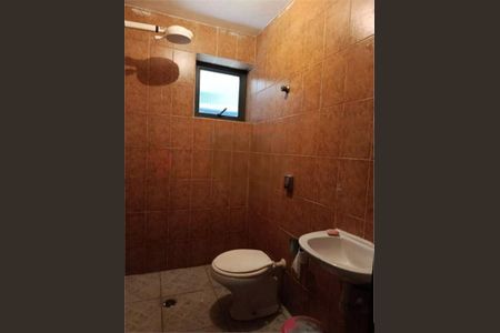 Casa à venda com 145m², 3 quartos e 7 vagas