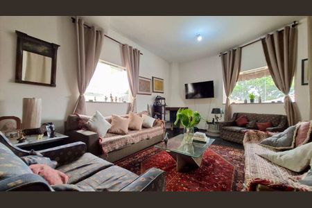 Casa à venda com 3 quartos, 282m² em Cidade Jardim, São Paulo