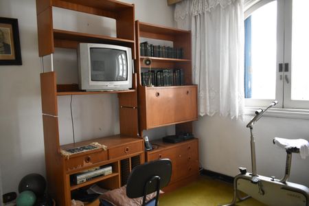 Apartamento para alugar com 190m², 3 quartos e 2 vagasSuíte 2