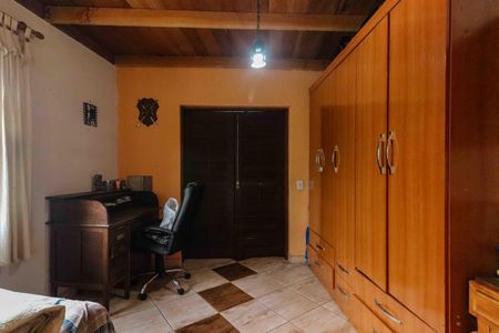 Casa à venda com 150m², 4 quartos e 2 vagas Casa à venda com 150m², 4 quartos e 2 vagasQuarto 2