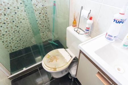 Casa de condomínio para alugar com 74m², 2 quartos e 2 vagas Casa de condomínio para alugar com 74m², 2 quartos e 2 vagasBanheiro