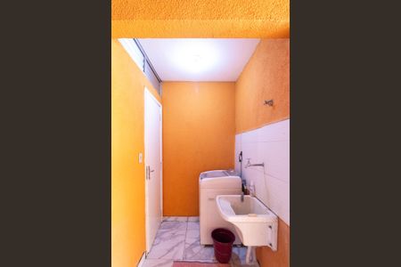 Casa de condomínio para alugar com 74m², 2 quartos e 2 vagas Casa de condomínio para alugar com 74m², 2 quartos e 2 vagasÁrea de Serviço