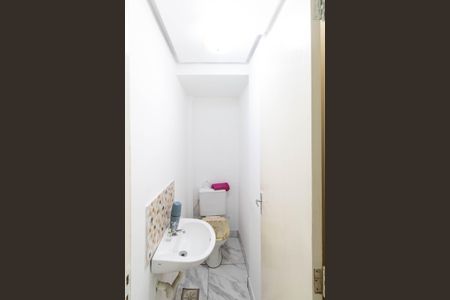 Casa de condomínio para alugar com 74m², 2 quartos e 2 vagas Casa de condomínio para alugar com 74m², 2 quartos e 2 vagasLavabo