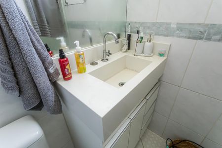 Apartamento à venda com 72m², 2 quartos e 1 vaga Apartamento à venda com 72m², 2 quartos e 1 vagaBanheiro da Suíte