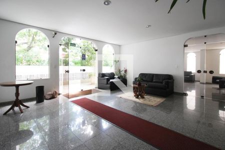 Apartamento à venda com 72m², 2 quartos e 1 vaga Apartamento à venda com 72m², 2 quartos e 1 vagaHall social