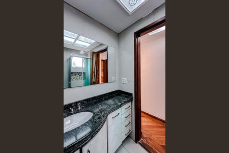 Apartamento para alugar com 60m², 2 quartos e 1 vaga Apartamento para alugar com 60m², 2 quartos e 1 vagaBanheiro