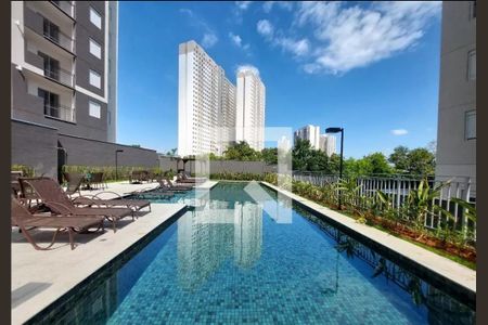 Apartamento à venda com 53m², 3 quartos e 1 vaga Apartamento à venda com 53m², 3 quartos e 1 vagaÁrea comum - Piscina