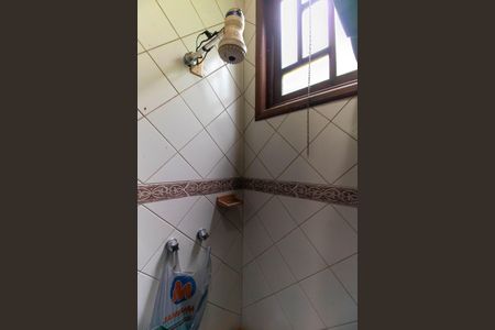 Casa à venda com 329m², 4 quartos e 2 vagasBanheiro de serviço