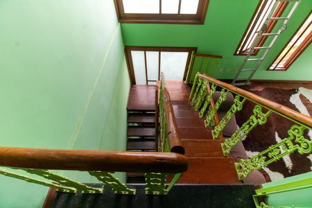 Casa à venda com 329m², 4 quartos e 2 vagasEscada