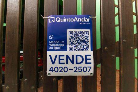 Casa à venda com 329m², 4 quartos e 2 vagasPlaquinha